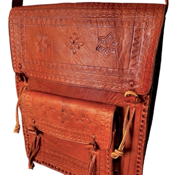 Hand Tooled Tote Purse Bag Genuine Leather Vintage Boho Unique Design Tan Brown - Picture 1 of 10